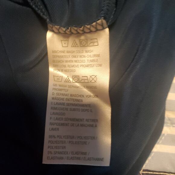 Susan Graver Essentials Size 3X Navy Liquid Knit 3/4 Sleeve V Neck Top Casual - Picture 7 of 9